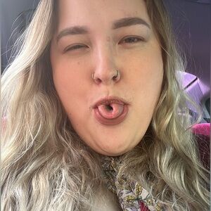 Meet your Posher, Amanda